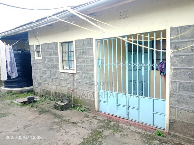 Mini Flat in Machine, Barnabas for sale