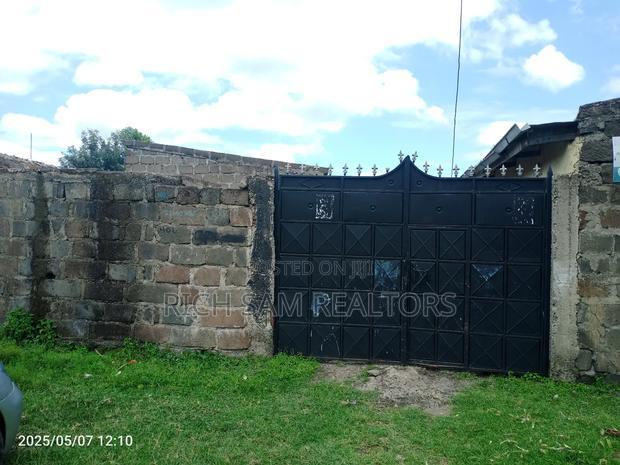 Mini Flat in Machine, Barnabas for sale