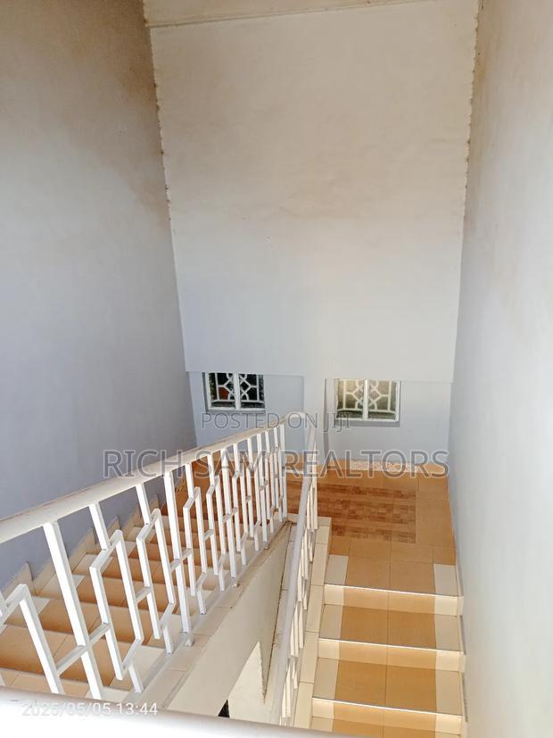 2bdrm Apartment in Kiamunyi, Menengai West for rent
