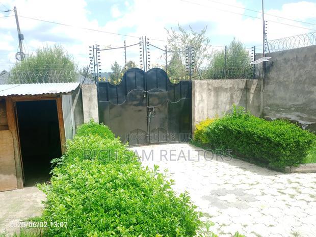 3bdrm House in Kiamunyi, Menengai West for rent