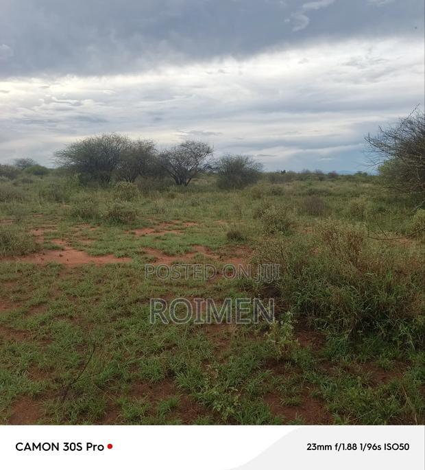 10 Acres 7km Kutoka Kwa Tarmac