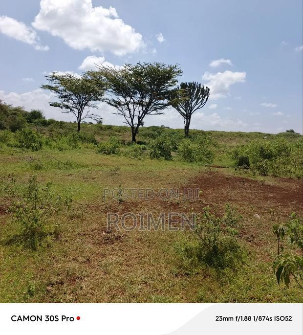Ekali 120 Katika Eneo La Kimana