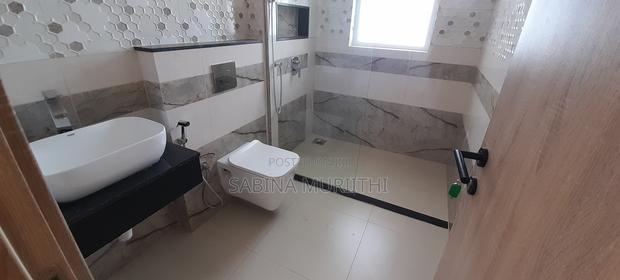 4bdrm Apartment in 6Th Avenue, Parklands/Highridge for sale