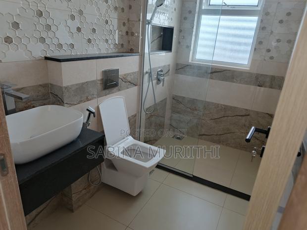 3bdrm Apartment in 6Th Avenue, Parklands/Highridge for sale
