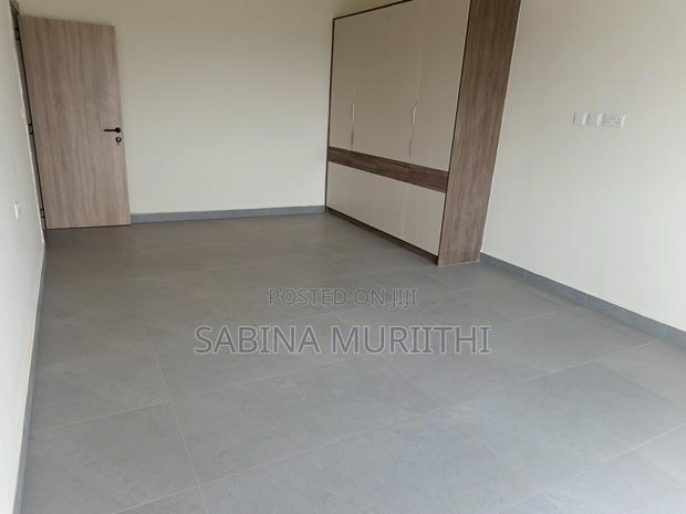 3bdrm Apartment in 6Th Avenue, Parklands/Highridge for sale