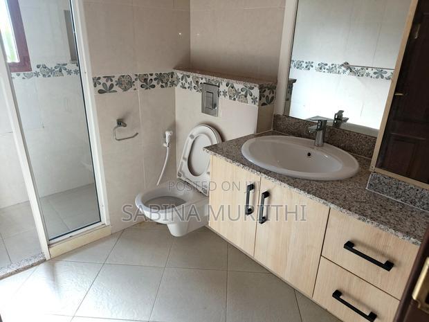 5bdrm House in Spring Valley for sale