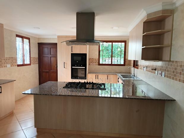 5bdrm House in Spring Valley for sale
