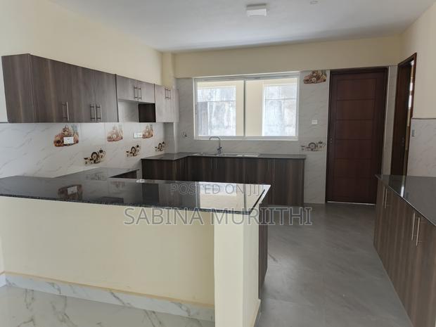 4bdrm Apartment in Parklands/Highridge for sale