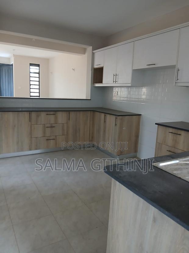 4bdrm Townhouse/Terrace in Ondiri, Karai for sale