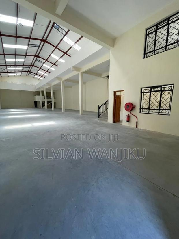 11976sqft Godown to Let in Babandogo