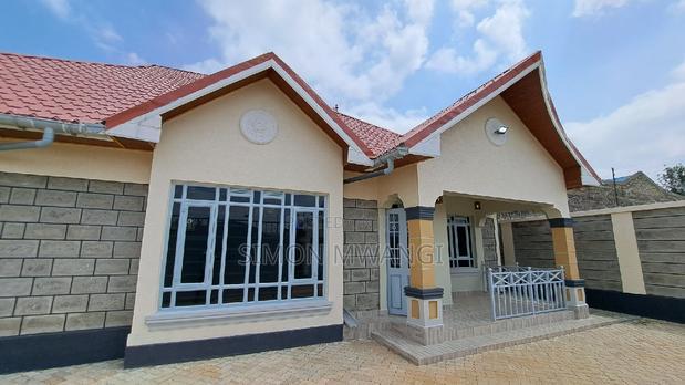 3bdrm Bungalow in Ruiru Mugutha Estate for sale