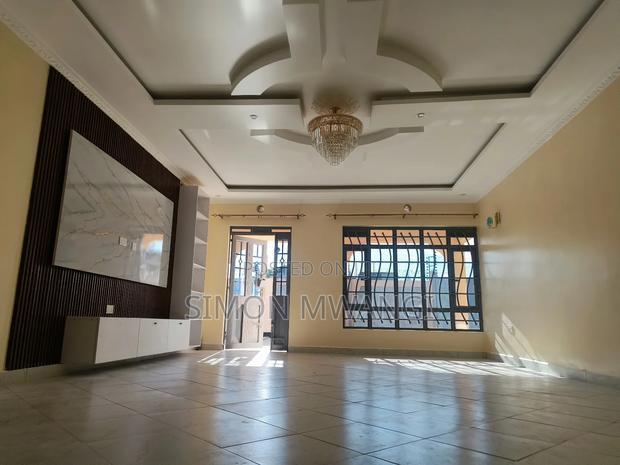 3bdrm Bungalow in Mugatha Ruiru, Off for sale