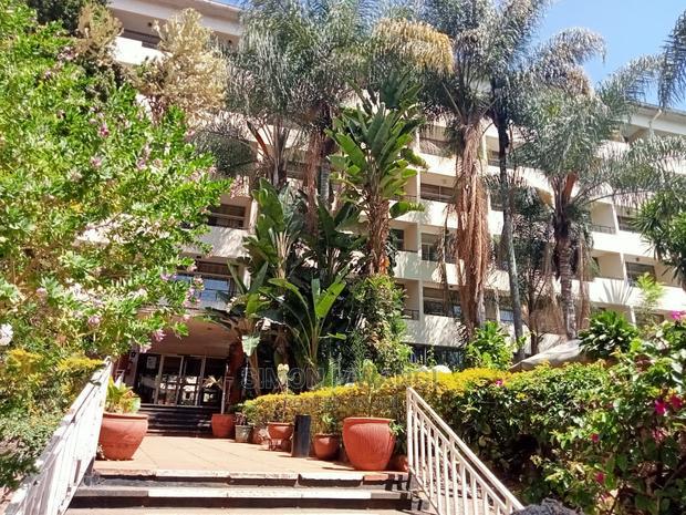 3 Star Hotel on Sale