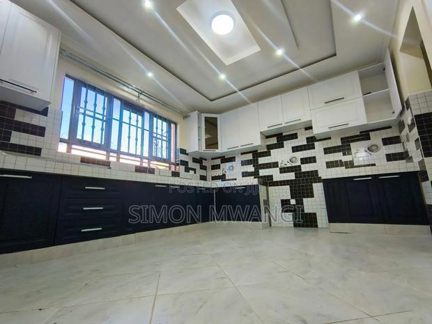 3bdrm Bungalow in Mugutha Ruiru Off for sale