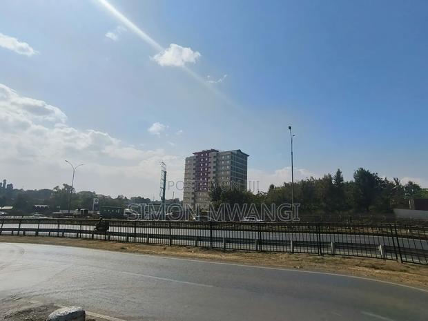 1 1/4 Acre Touching Thika Superhighway at 190M