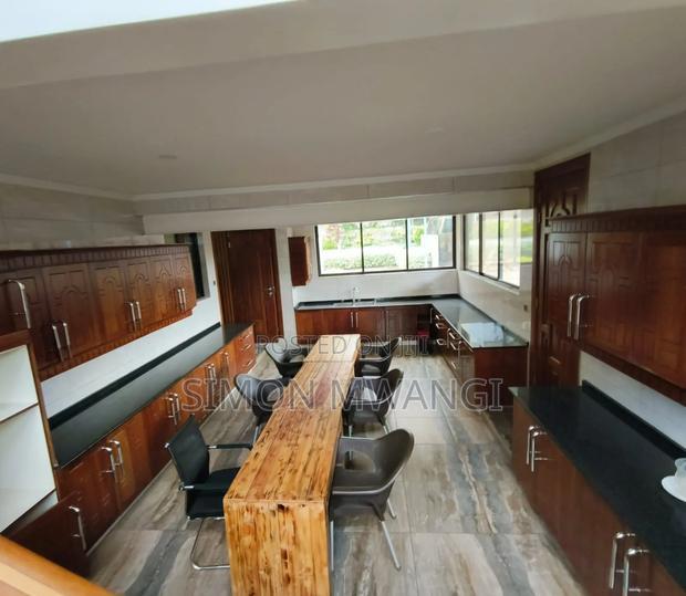8bdrm Maisonette in Nairobi Spring for sale