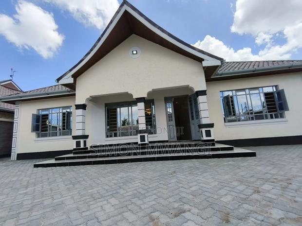 3bdrm Bungalow in Ruiru Mugutha Estate for sale