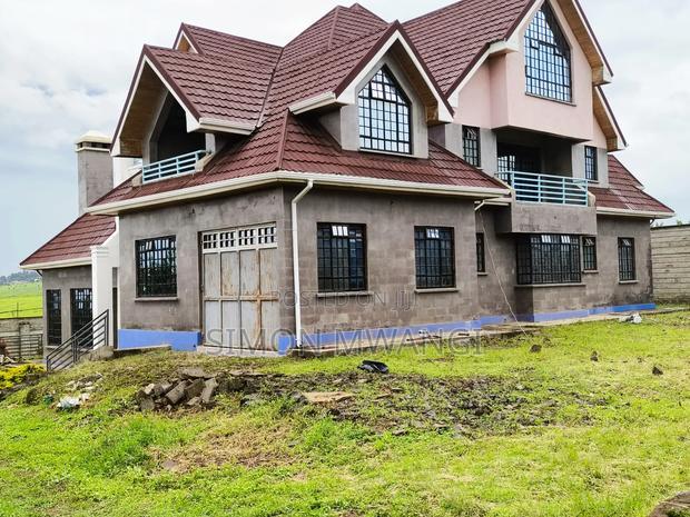 Distress Saler:Land Massionate on Sale at Kiambu Cianda at 60m