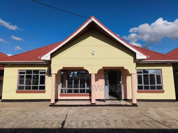 3bdrm Bungalow in Mugatha Ruiru, Off for sale