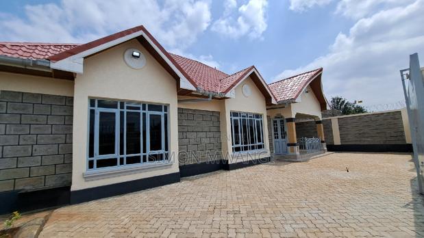 3bdrm Bungalow in Ruiru Mugutha Estate for sale