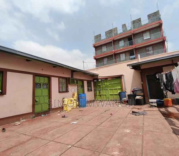 5bdrm Block of Flats in Githurai 45 , Off for sale