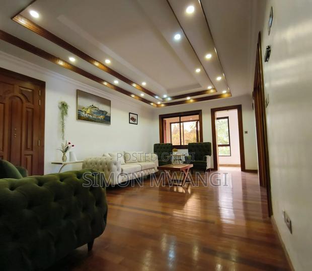 8bdrm Townhouse/Terrace in Spring Valley for sale