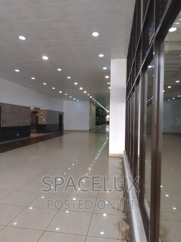 10000sqft Modern Office