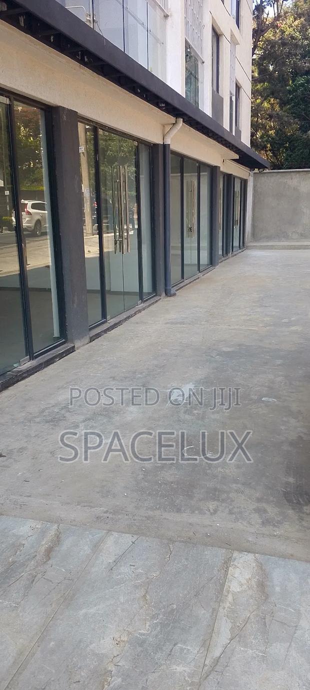 85 SQM Executive Brand Shop