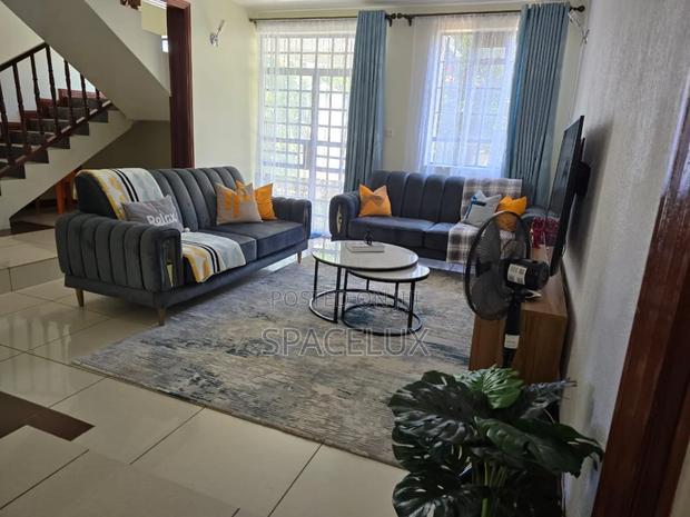 5bdrm Bungalow in Laington, Lavington for rent