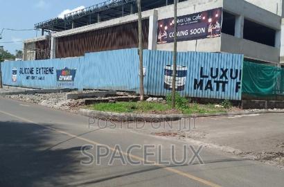 Shops Retail Spaces
