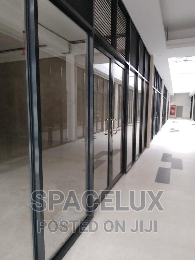 950 SQFT Shops