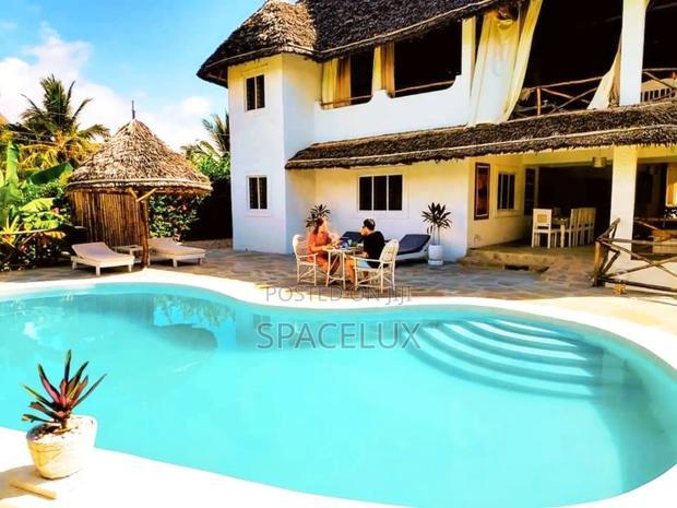 6bdrm Villa in Watamu for sale