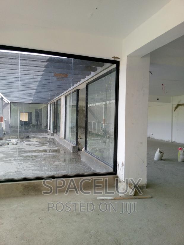 Restaurant Lounge Club Space