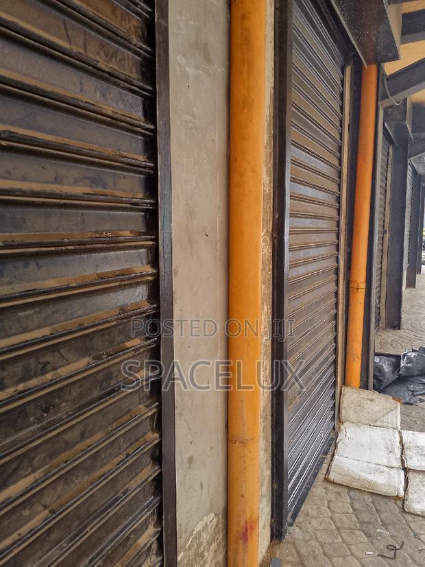 Ideal Shops Spaces