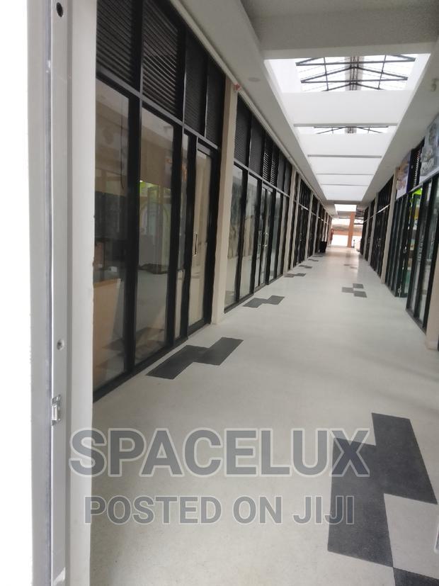 2000sqft Shop