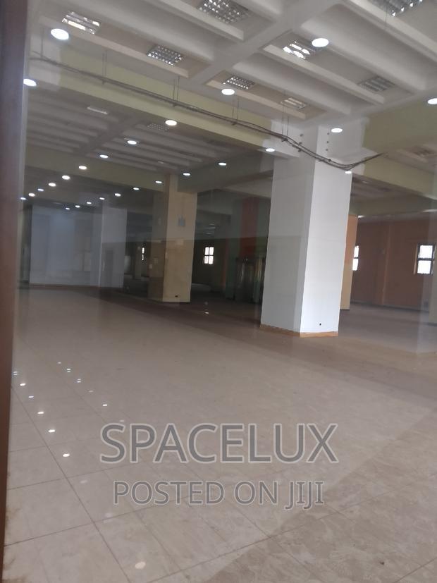 10000sqft Modern Office