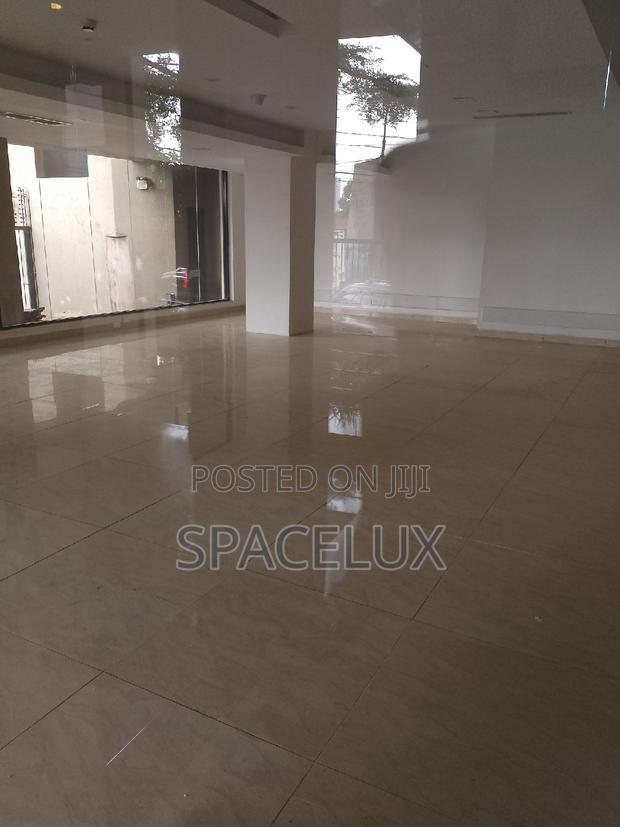 Nice Groundflr Shop/Showroom 4450sqft