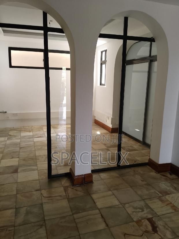 3000sqft Groundflr Office/Shop
