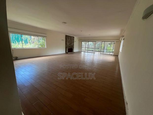 Half Acre Quiet Area House