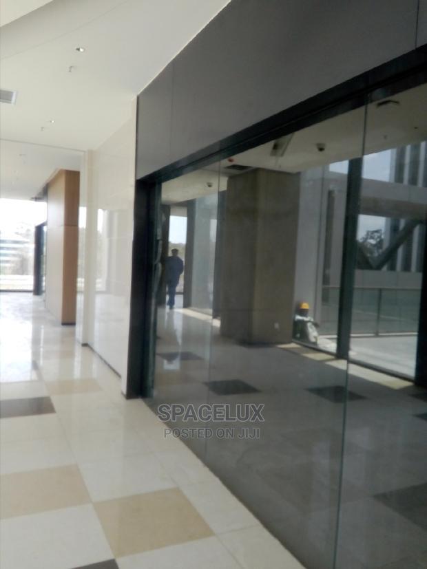 Modern Executive Mall Shops