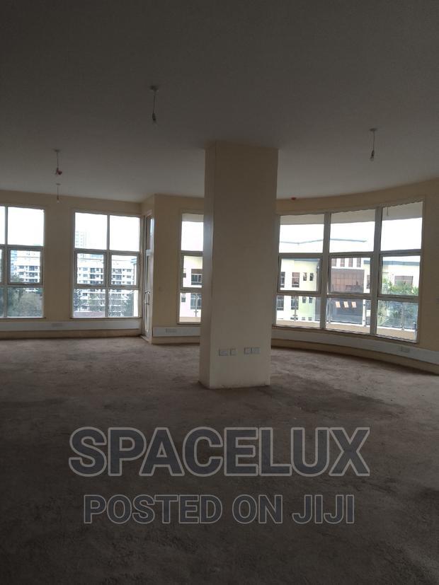 Expansive Office 11000sqft