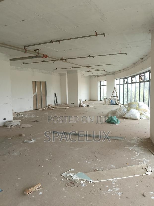 Nice 2766 SQFT Grade a Office