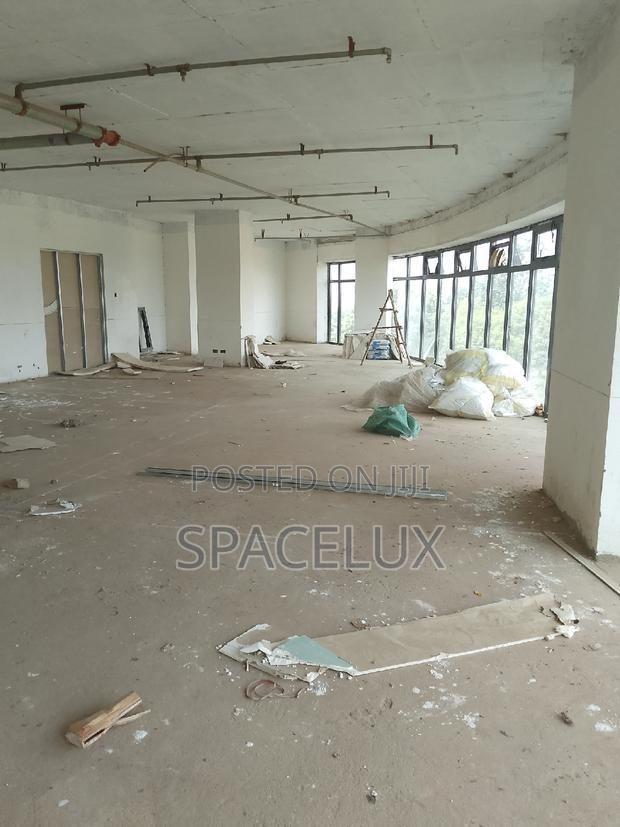 Nice 2766 SQFT Grade a Office