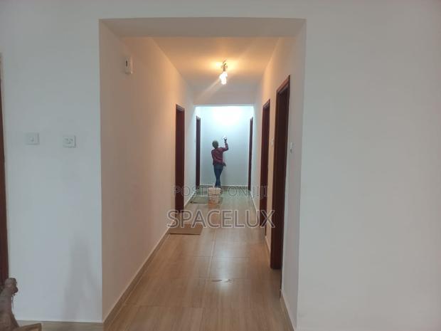 4bdrm Apartment in Parklands for sale