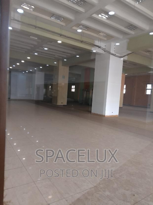 10000sqft Modern Office