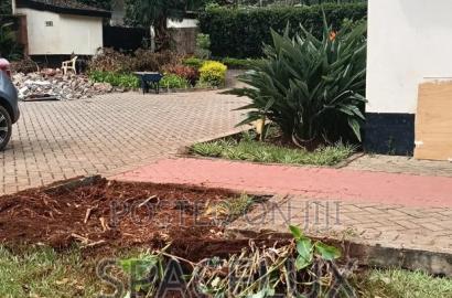 5bdrm Bungalow in Laington, Lavington for rent