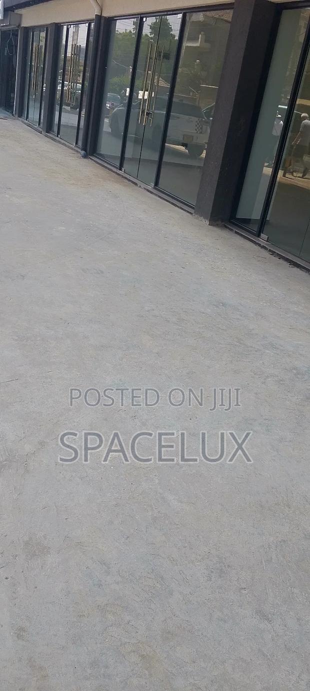 85 SQM Executive Brand Shop