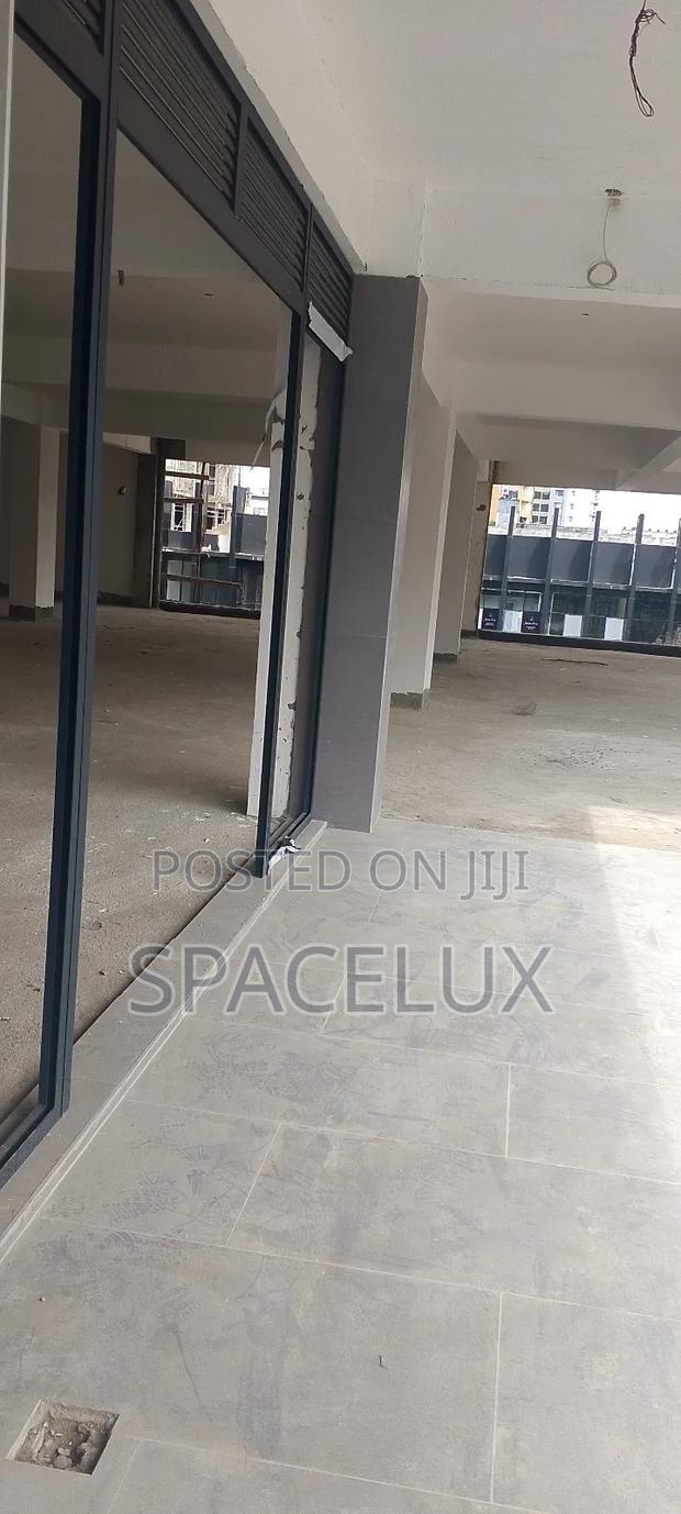 Nice Shops Space