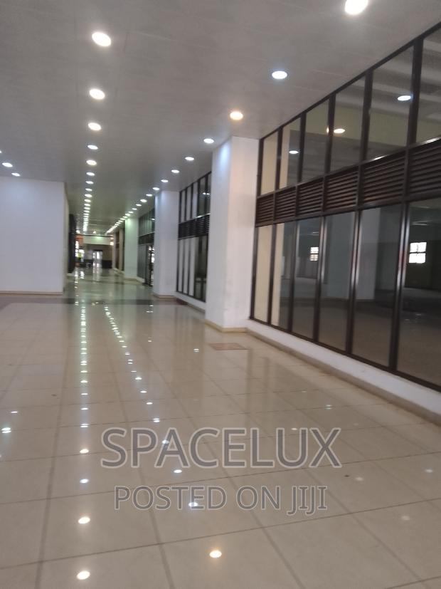 10000sqft Modern Office