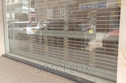 Nice Spacious Visible Shop